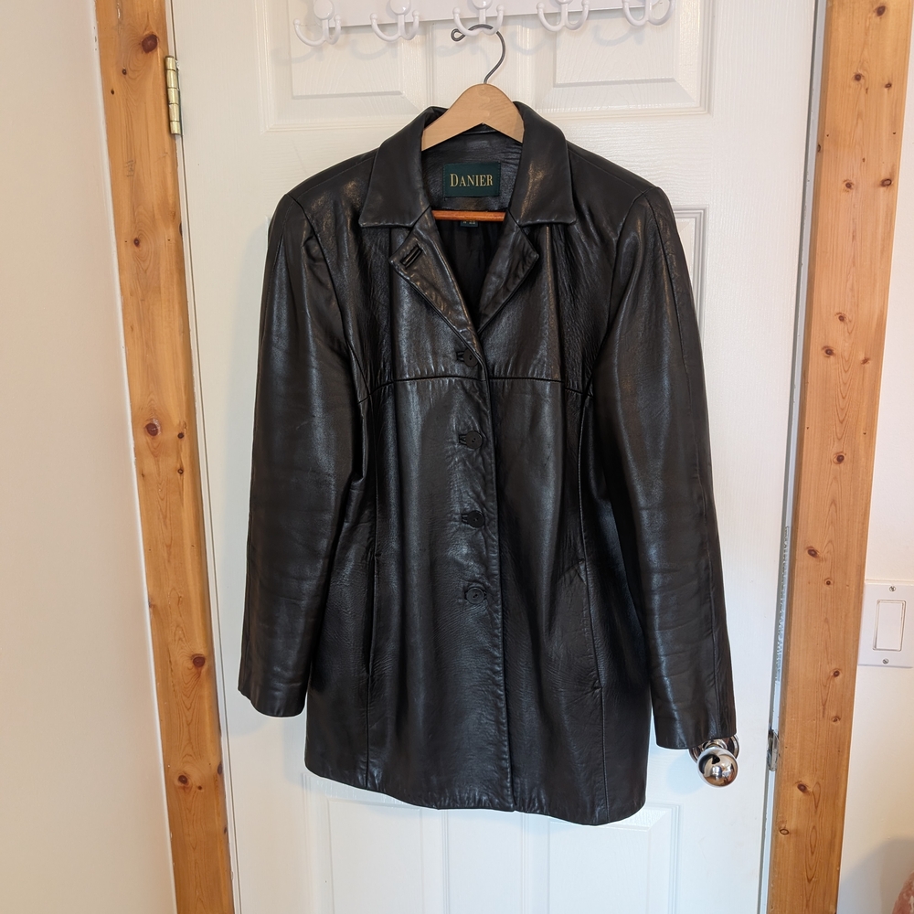 Danier Black Leather Women's Jacket